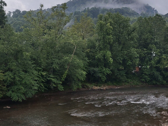 Best Western Plus River Escape Inn & Suites主图