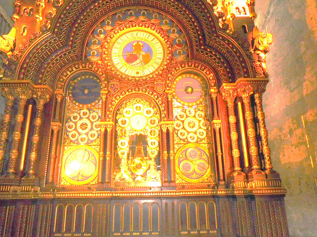 Horloge Astronomique de la Cathédrale Saint-Pierre景点图片