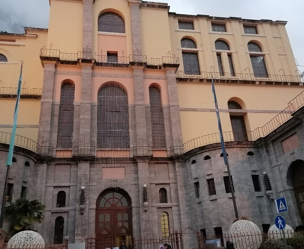Centrale Idroelettrica di Riva del Garda景点图片