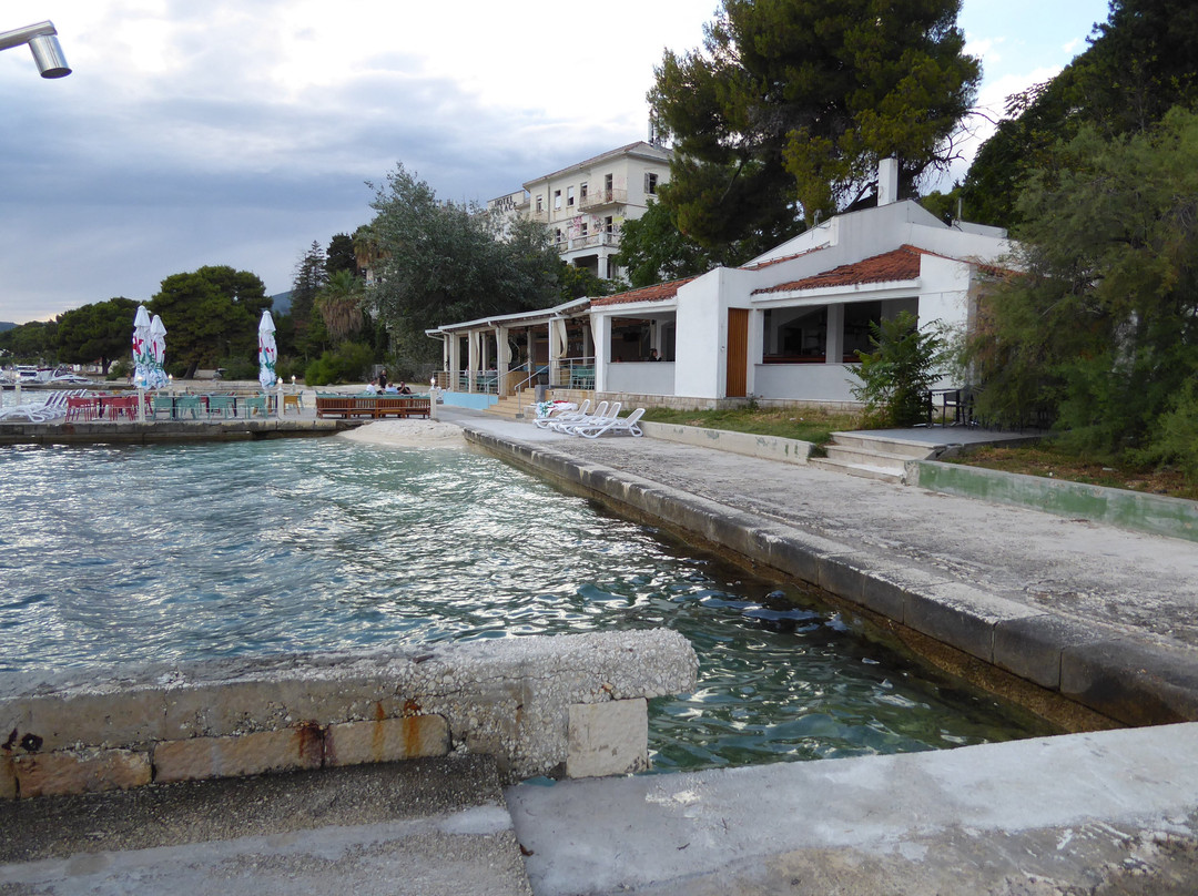 Lungomare di Kaštel Stari-Kastel Stari必去景点