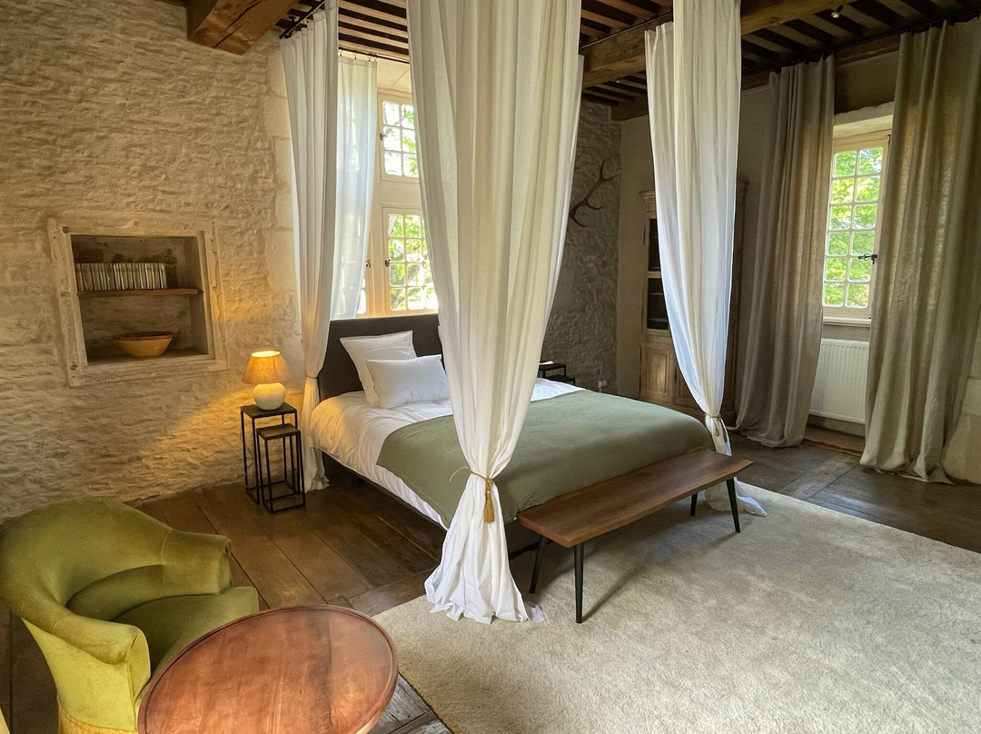 Manoir De Sacquenay