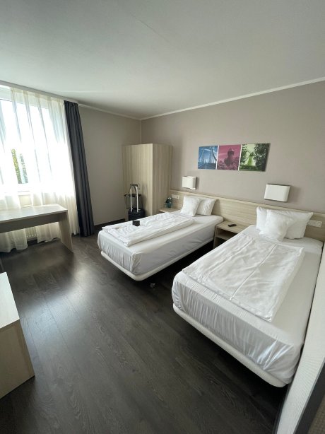 克雷菲尔德-南德 B&B 酒店-官方