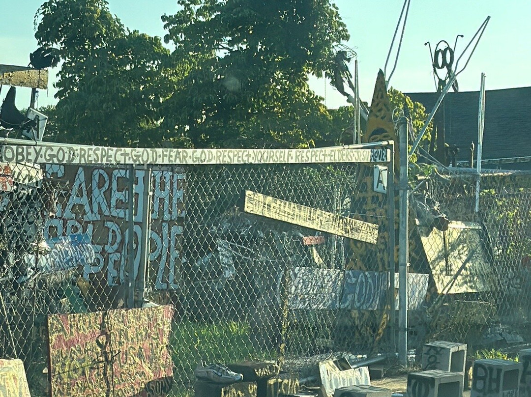 Joe Minter's African Village in America景点图片