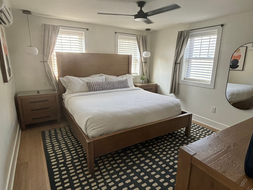 Surrey Beach House主图