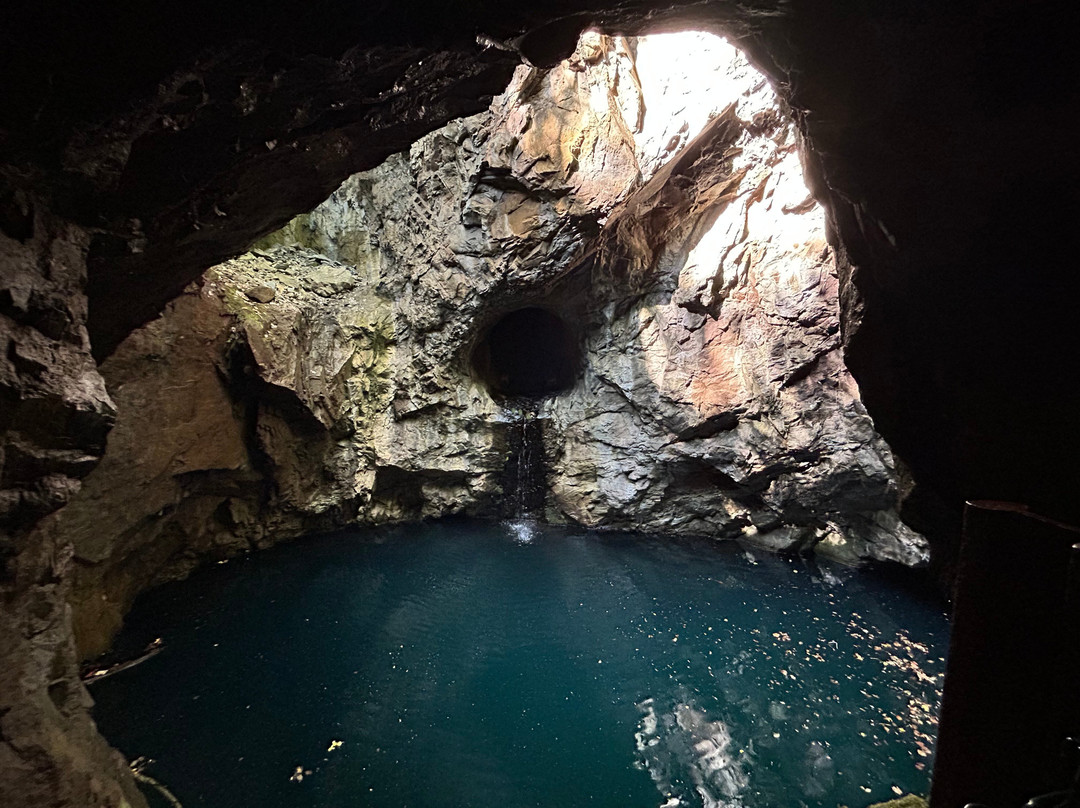 Blå Grottan景点图片