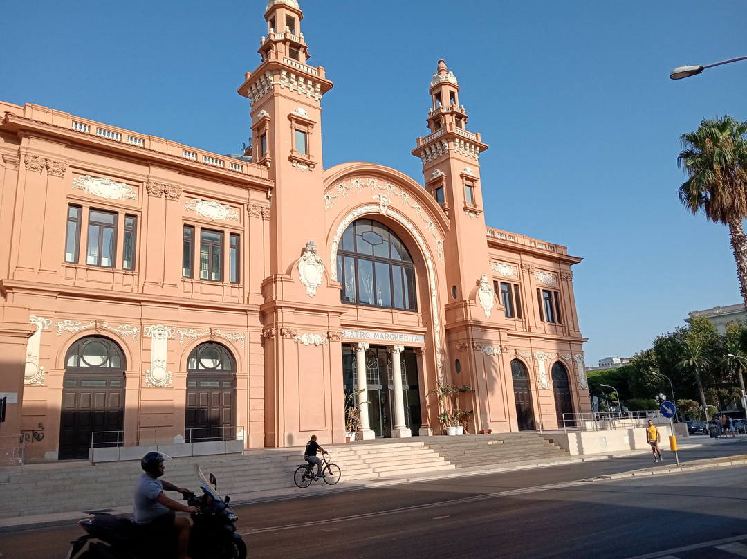 Teatro Margherita-巴里必去景点