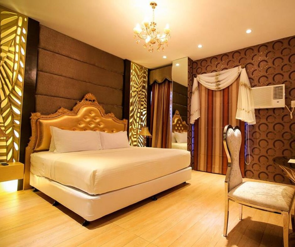 薇诺妮卡酒店主图