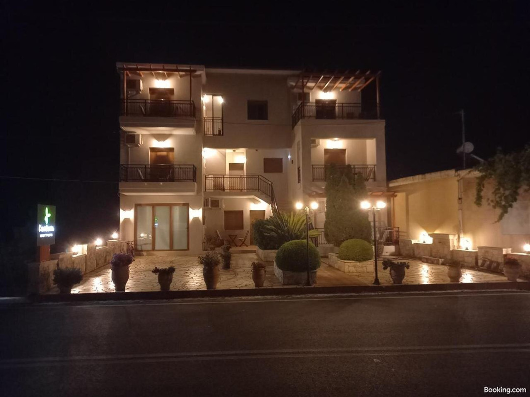 Kandania Apartments主图