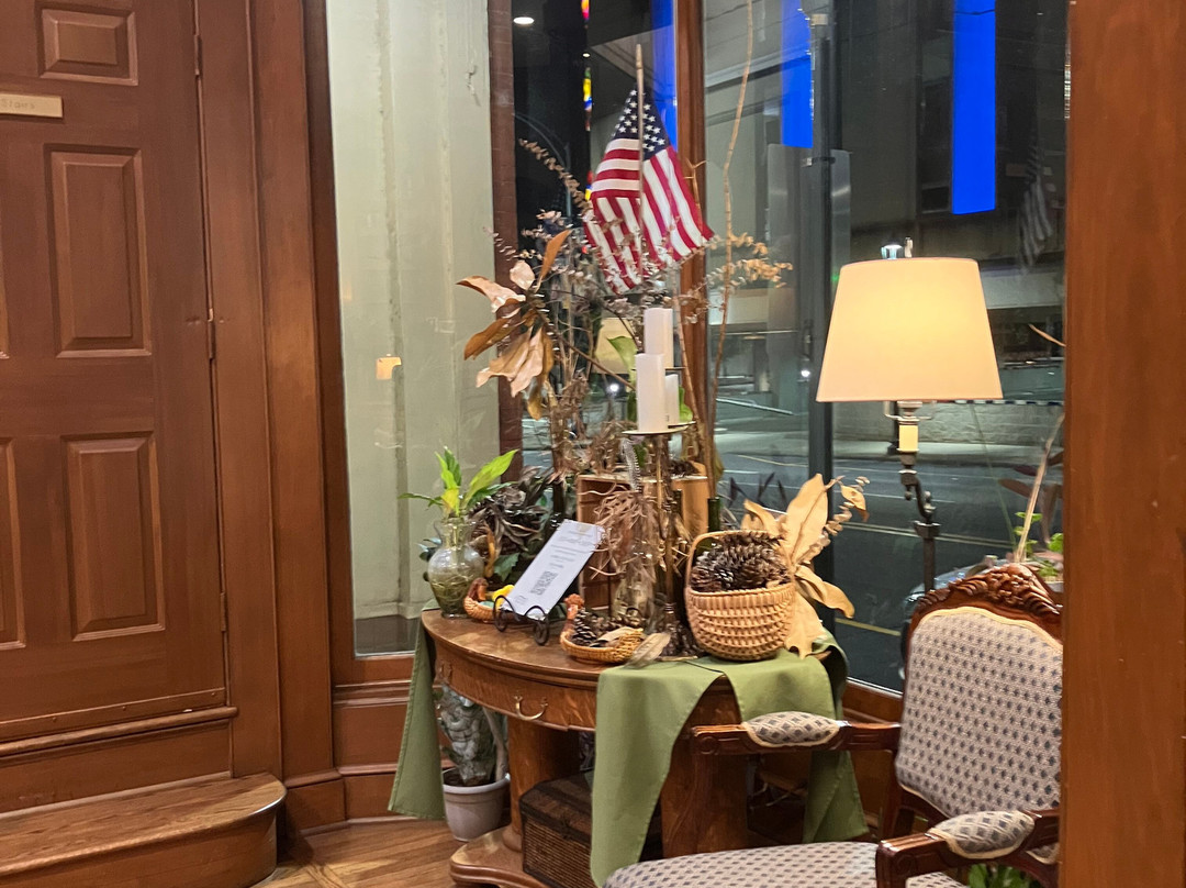 The Biltmore Greensboro主图