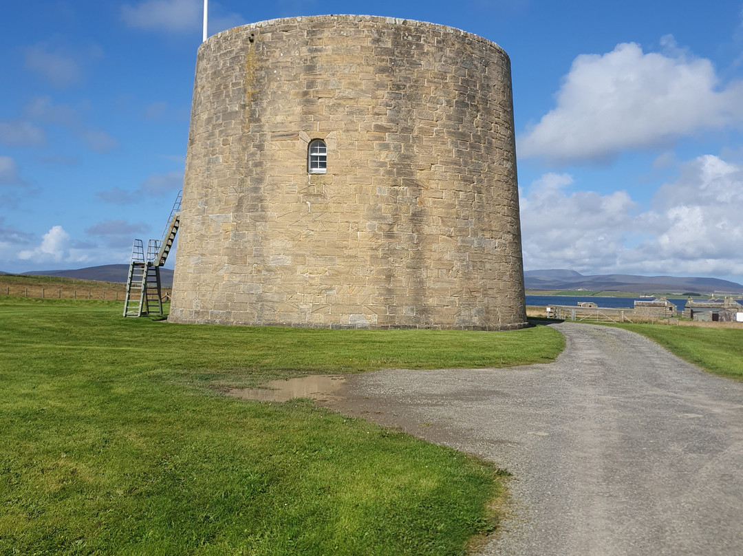 Hackness Martello Tower景点图片