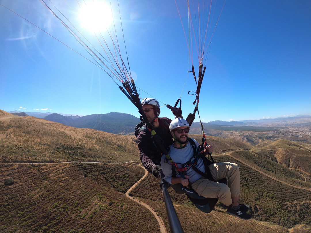 Granaltura Paragliding-格拉纳达必去景点