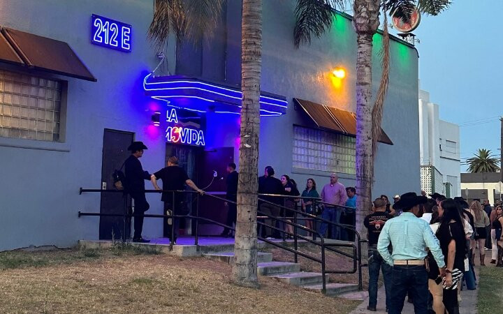 Back Alley Bar & Grill