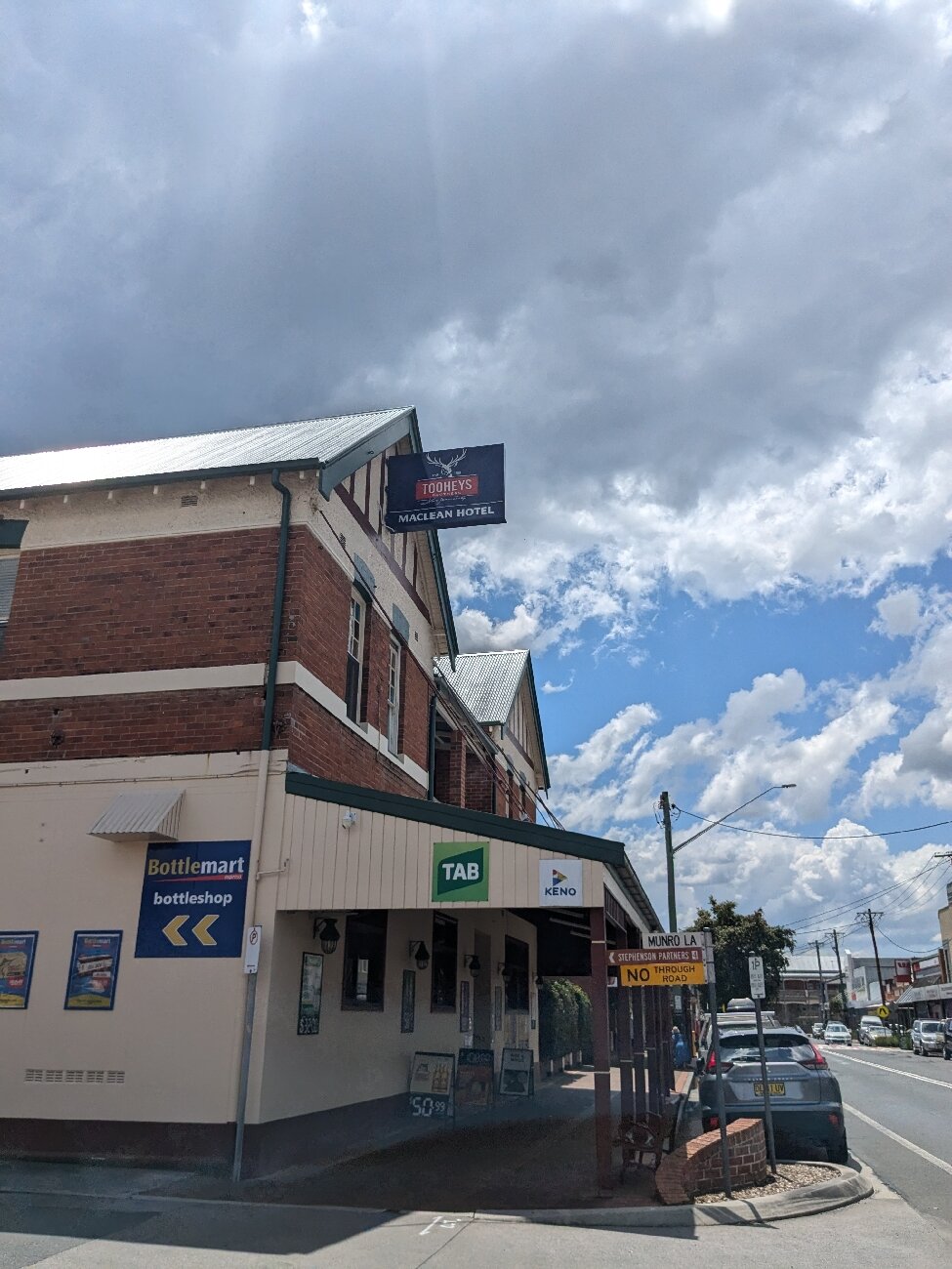The Maclean Hotel-官方