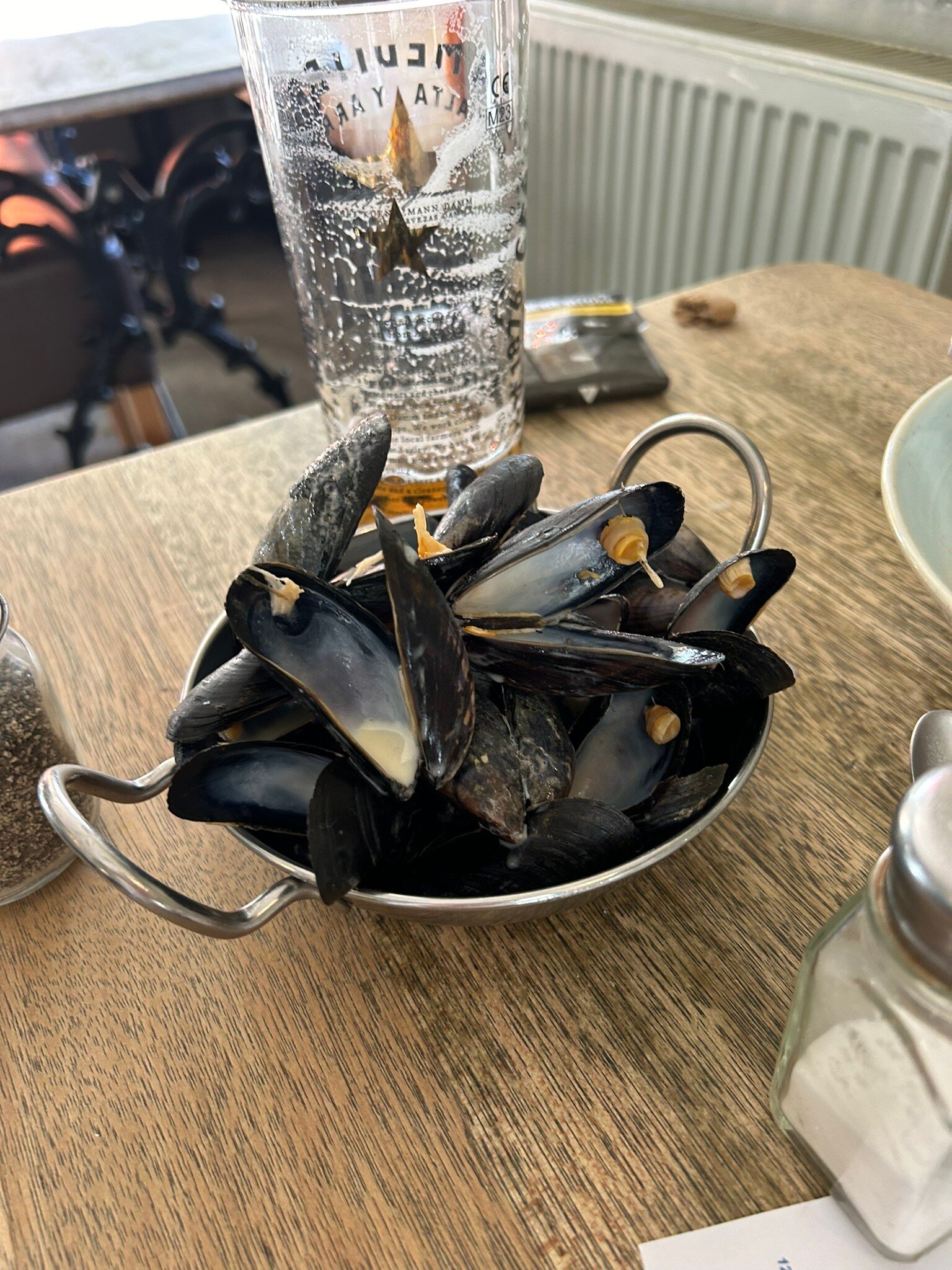 The Rose and Crown-官方