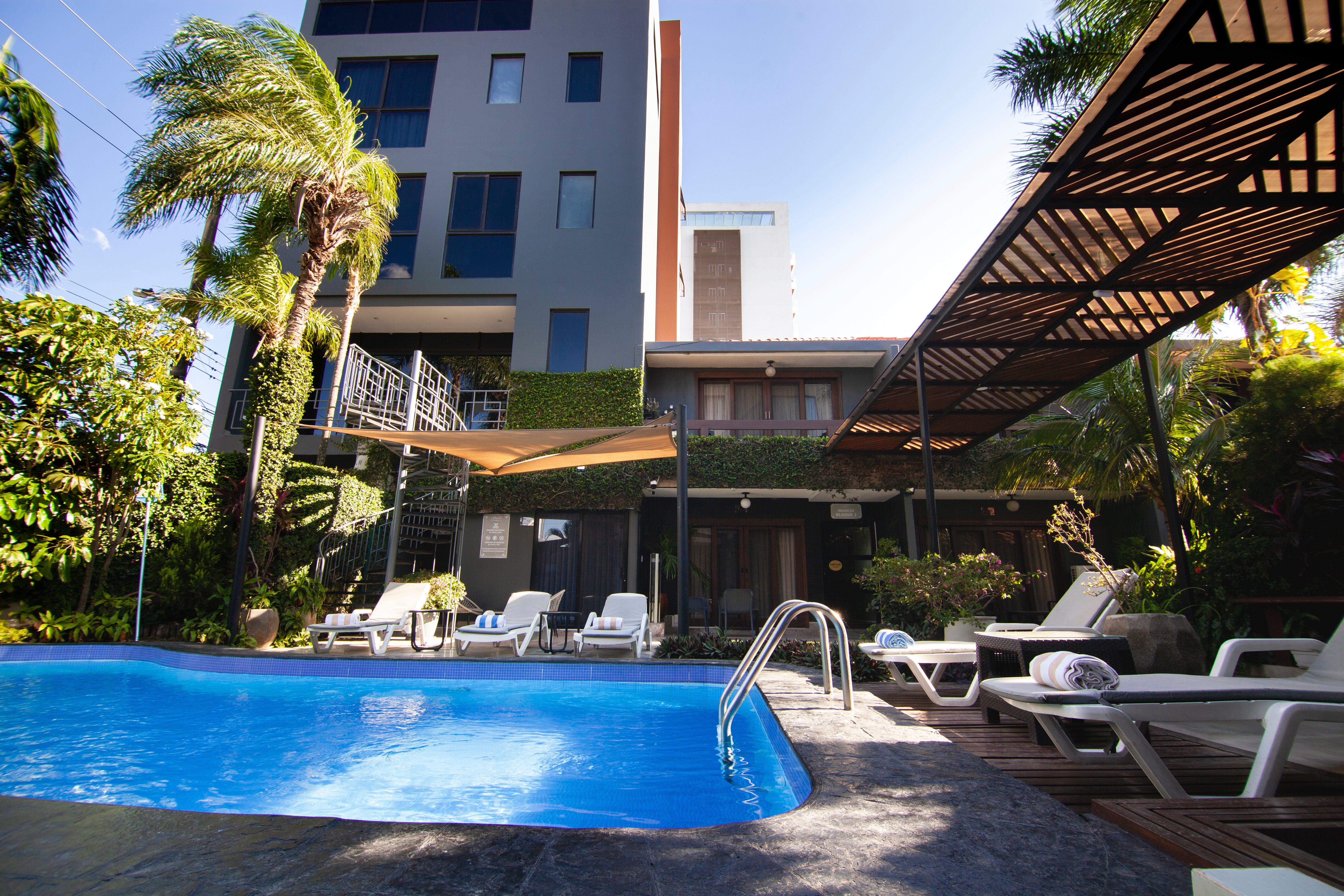 Hotel Sirari by Regina-泳池