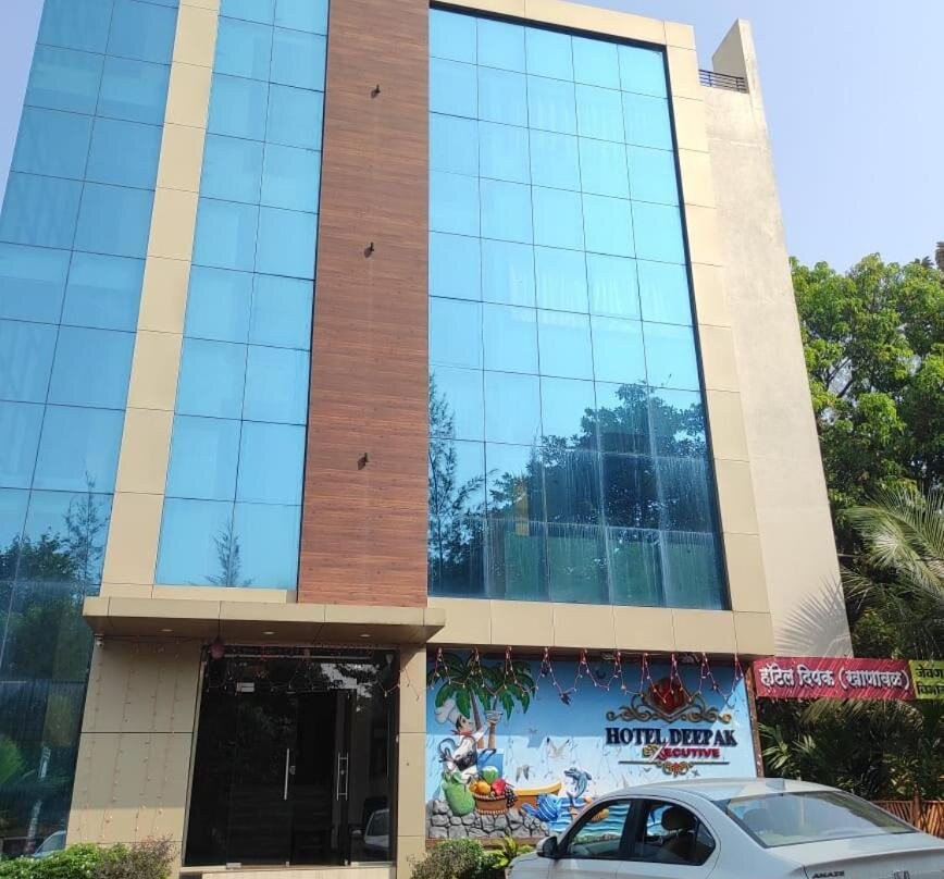 Hotel Deepak Executive