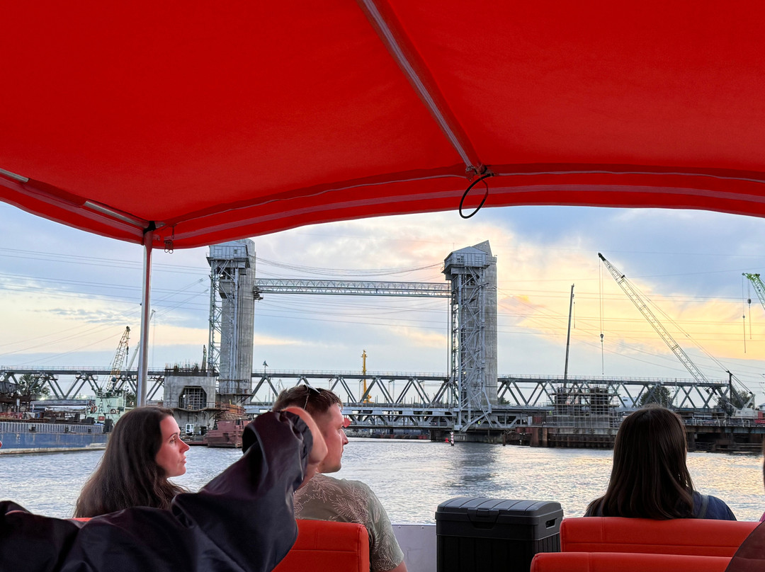 Dvukhyarusny Bridge景点图片