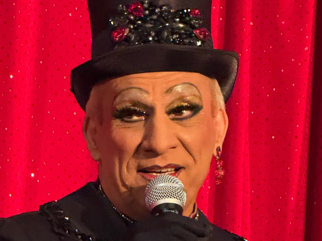 Cabaret Chez Nello景点图片