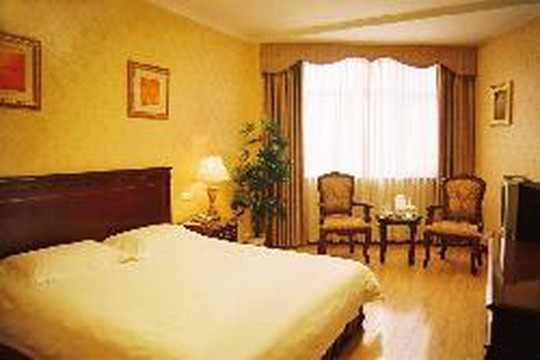 山东机械大厦酒店（滨海广场第一海水浴场店）主图