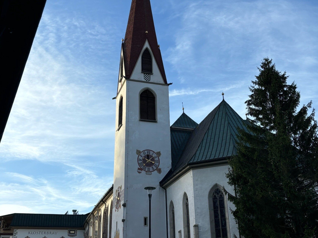 Parish Church Of St. Oswald景点图片