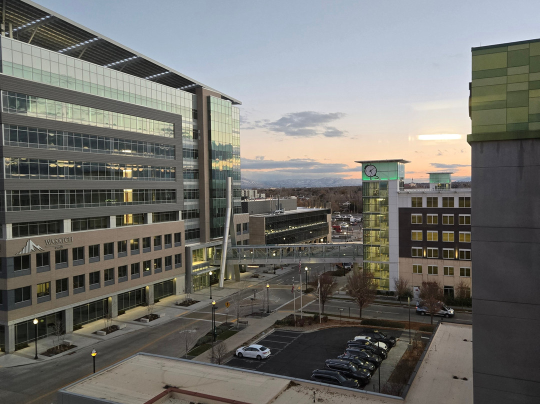 Embassy Suites by Hilton Salt Lake West Valley City主图