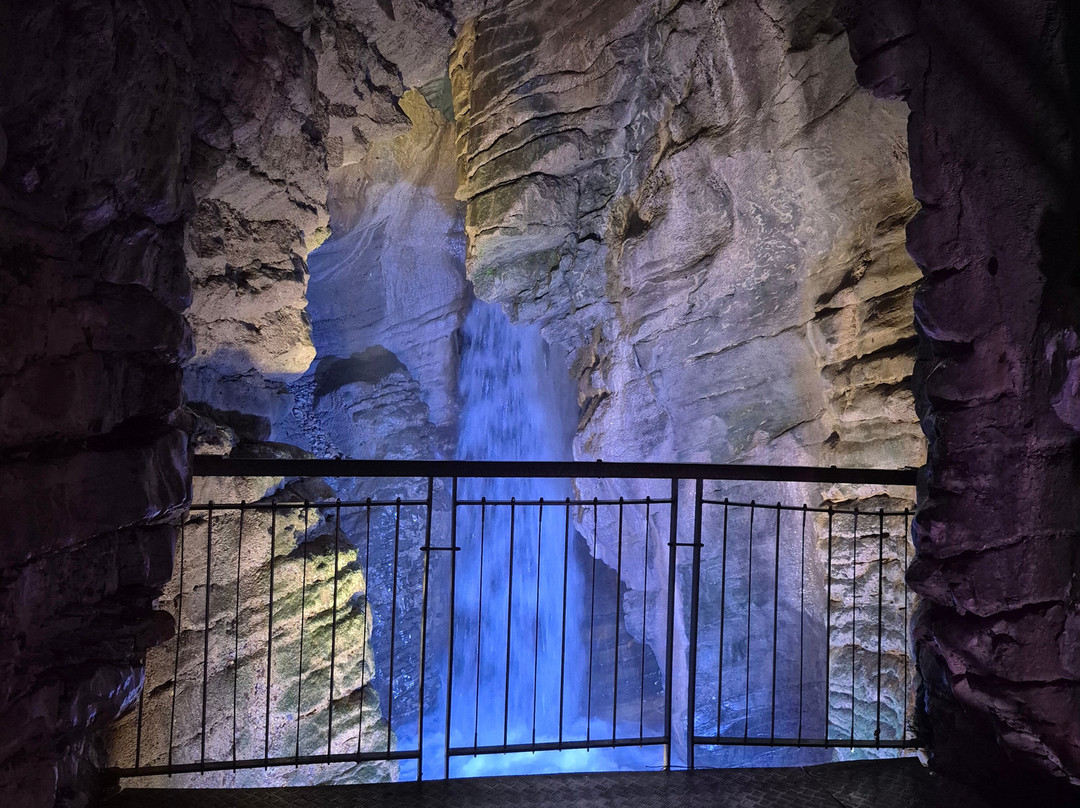 Cascate del Varone景点图片