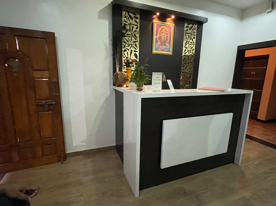 OYO Hotel Royal Stay