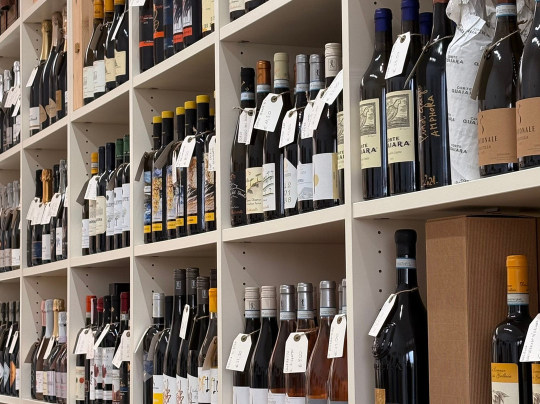 Enoteca Tibi-卡斯泰尔诺沃德尔加尔达必去景点