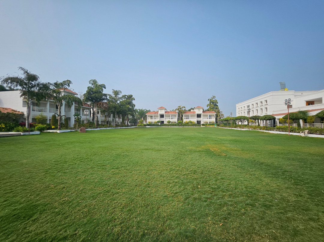 Lords Hrim Akshara Resort Basar主图