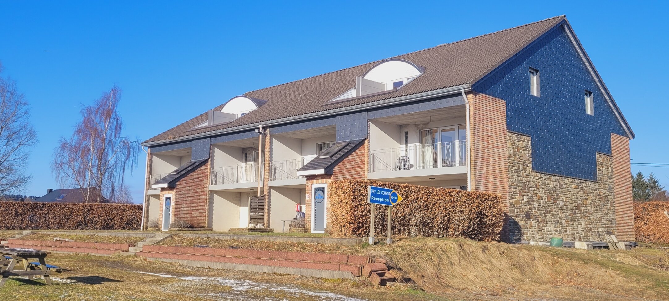 Appart Hotel Dry Les Courtis-官方