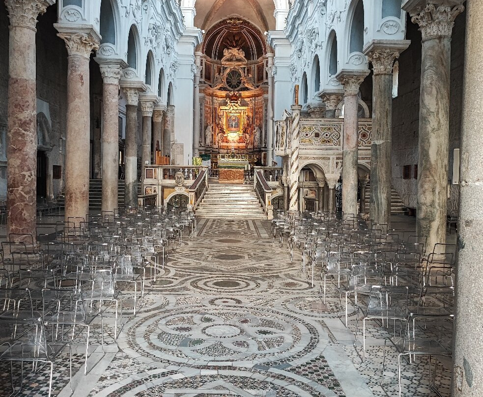 Cattedrale Di Sessa Aurunca景点图片