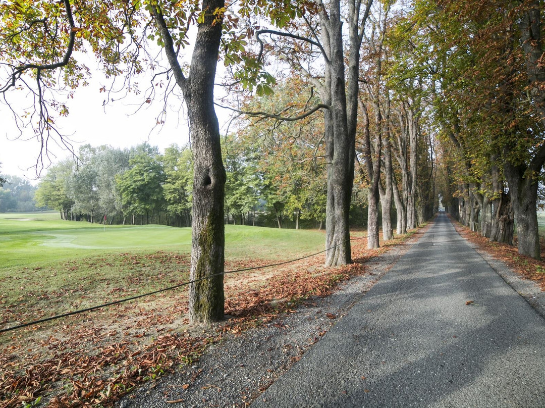 Golf Club Villa Carolina景点图片