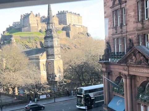 拉特兰酒店主图