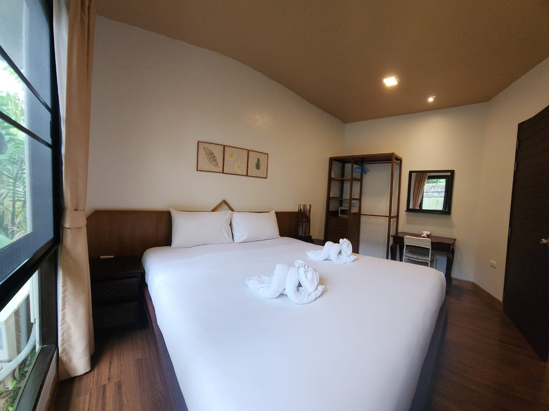 普吉岛椰村度假村主图