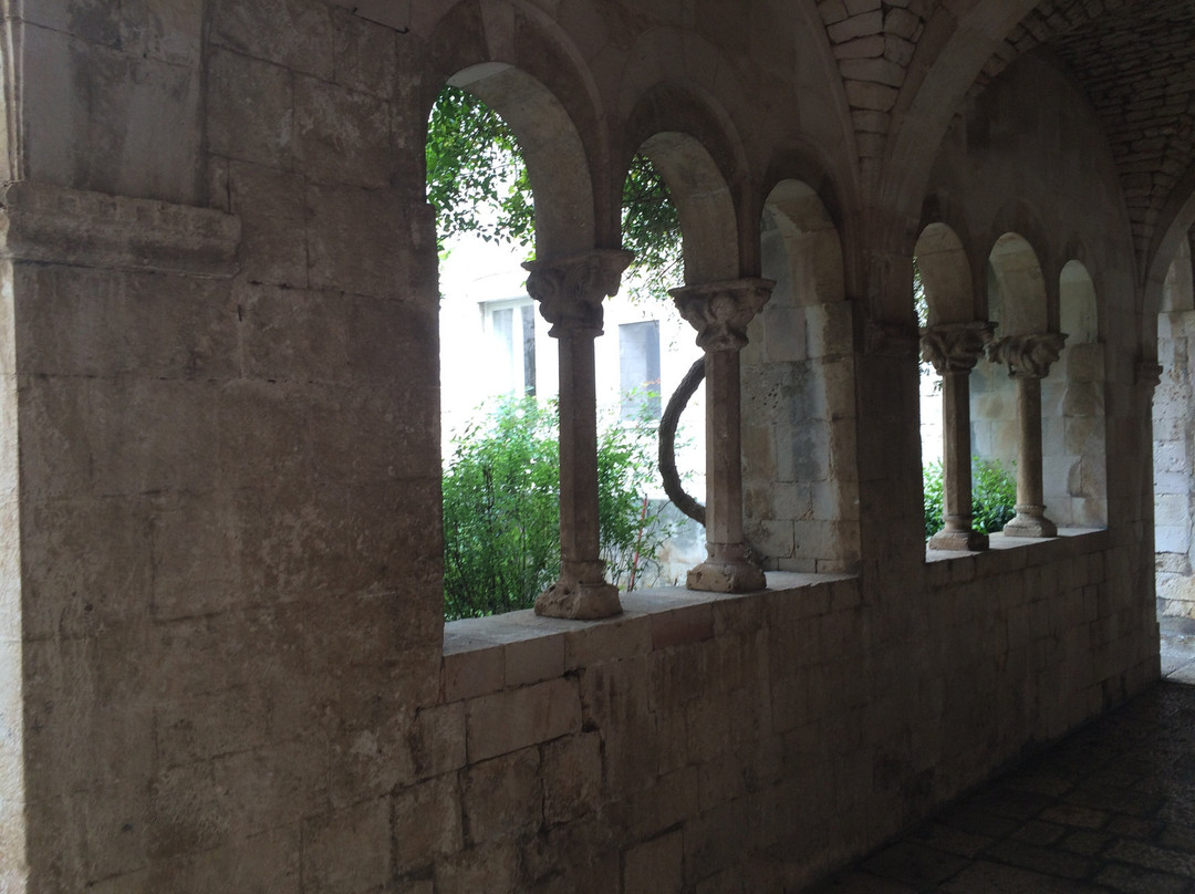 Monastero di San Benedetto-孔韦尔萨诺必去景点