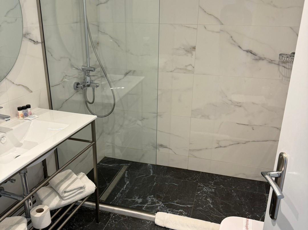 Mythical Coast Wellness Retreat主图