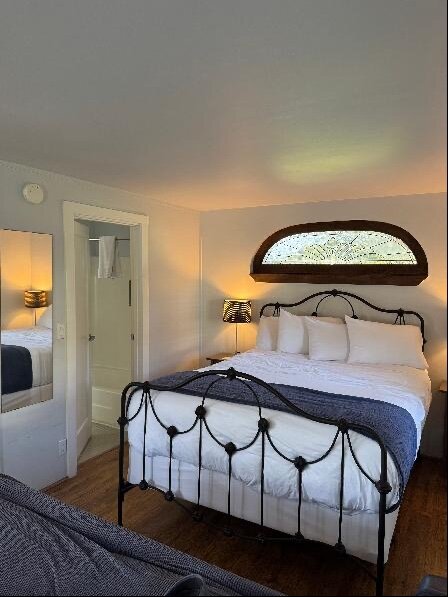 Inn at Schoolhouse Creek-客卧