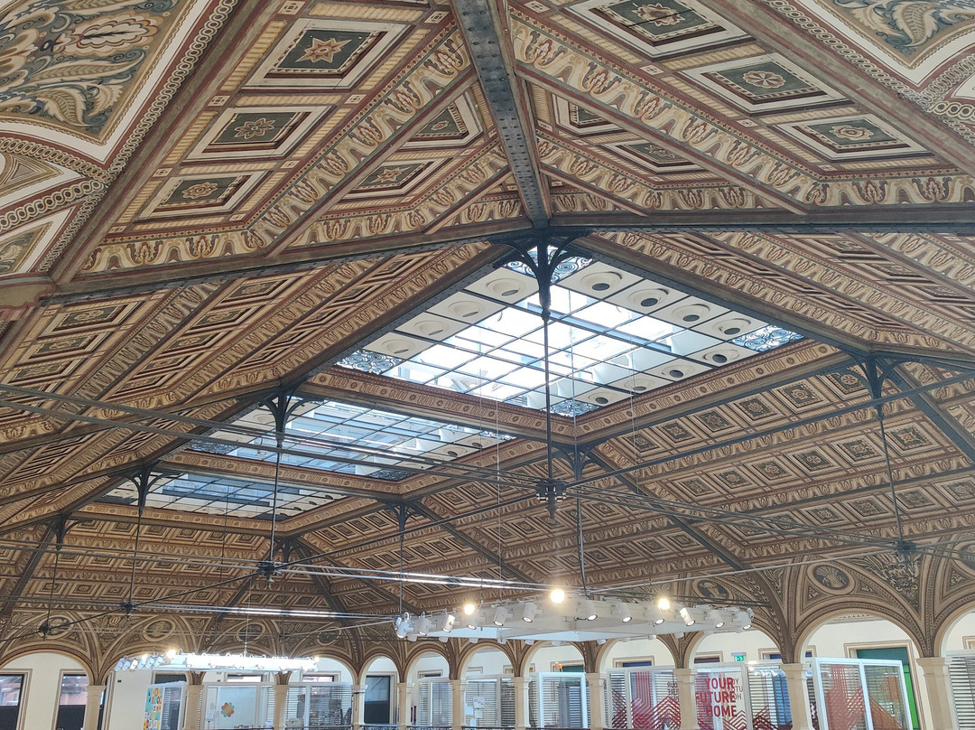 Biblioteca Salaborsa景点图片