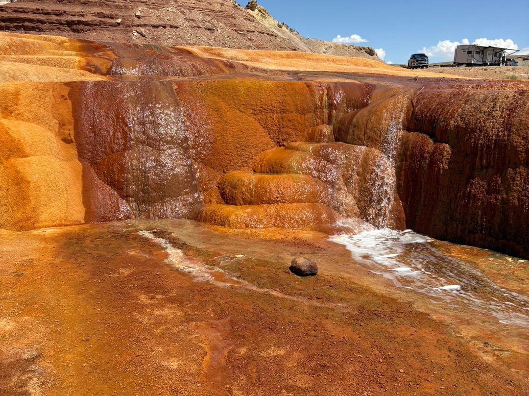 水晶间歇泉-格林河必去景点