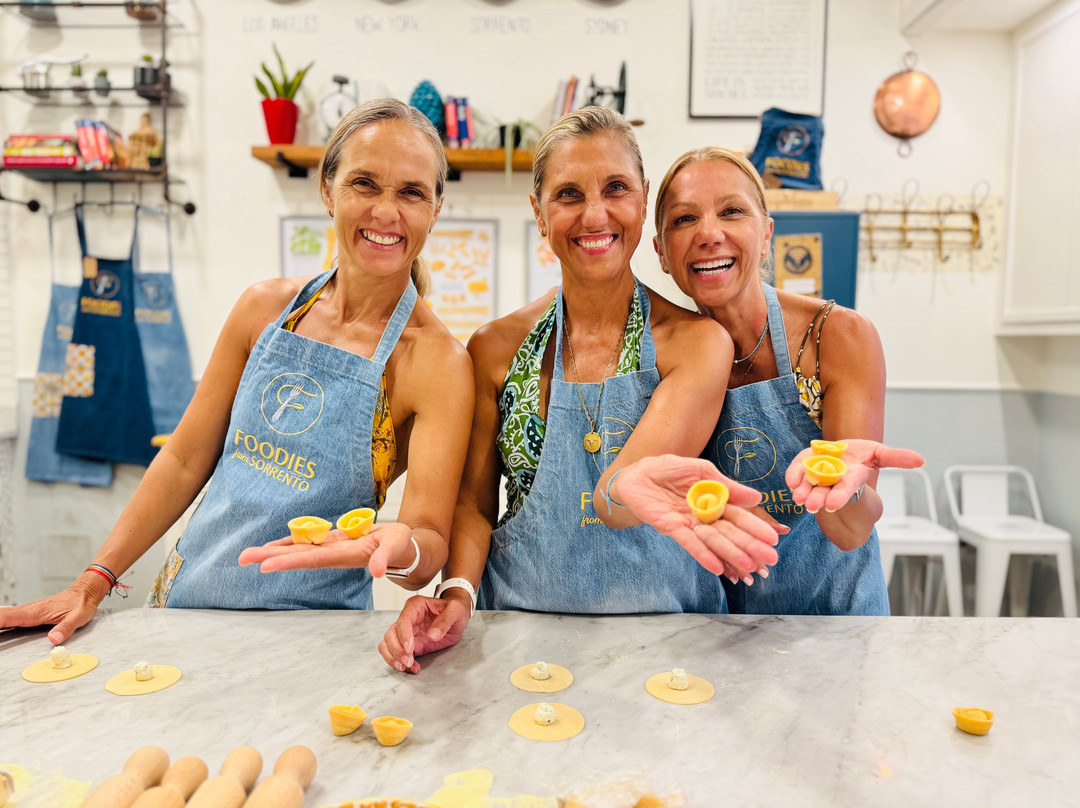 Foodies From Sorrento Cooking School-Meta必去景点