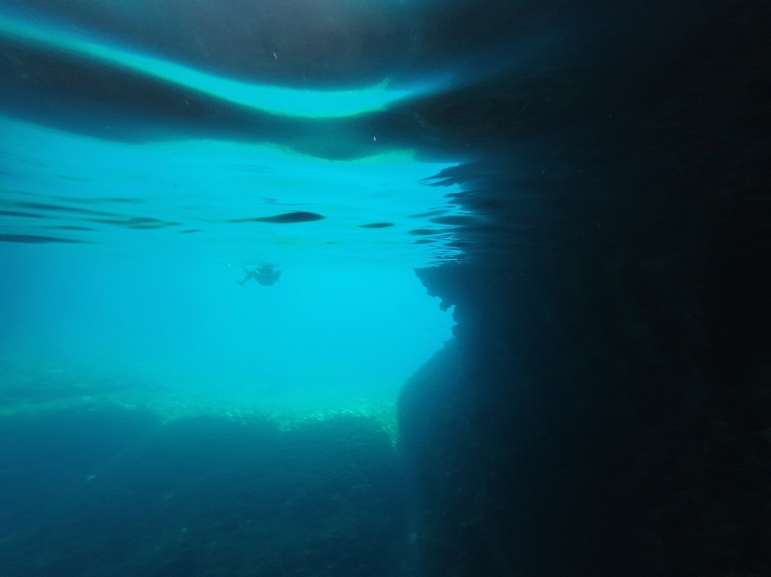 Green Cave-维斯必去景点