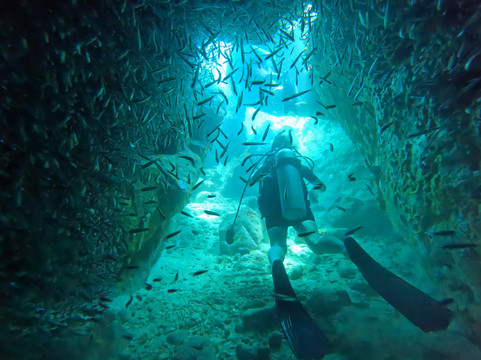 Low Key Watersports-克鲁兹湾必去景点