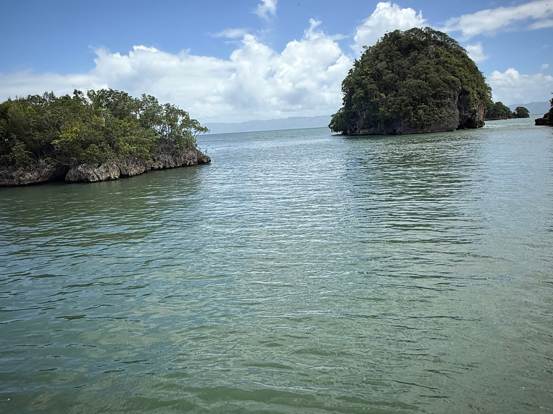 Cayenasam Travel and Tours-拉斯特拉纳斯必去景点