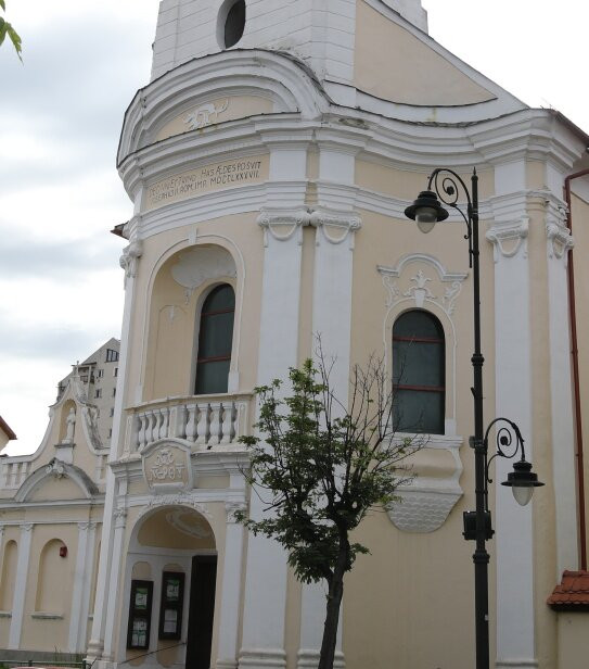 Biserica Romano-catolică „sf. Treime”
