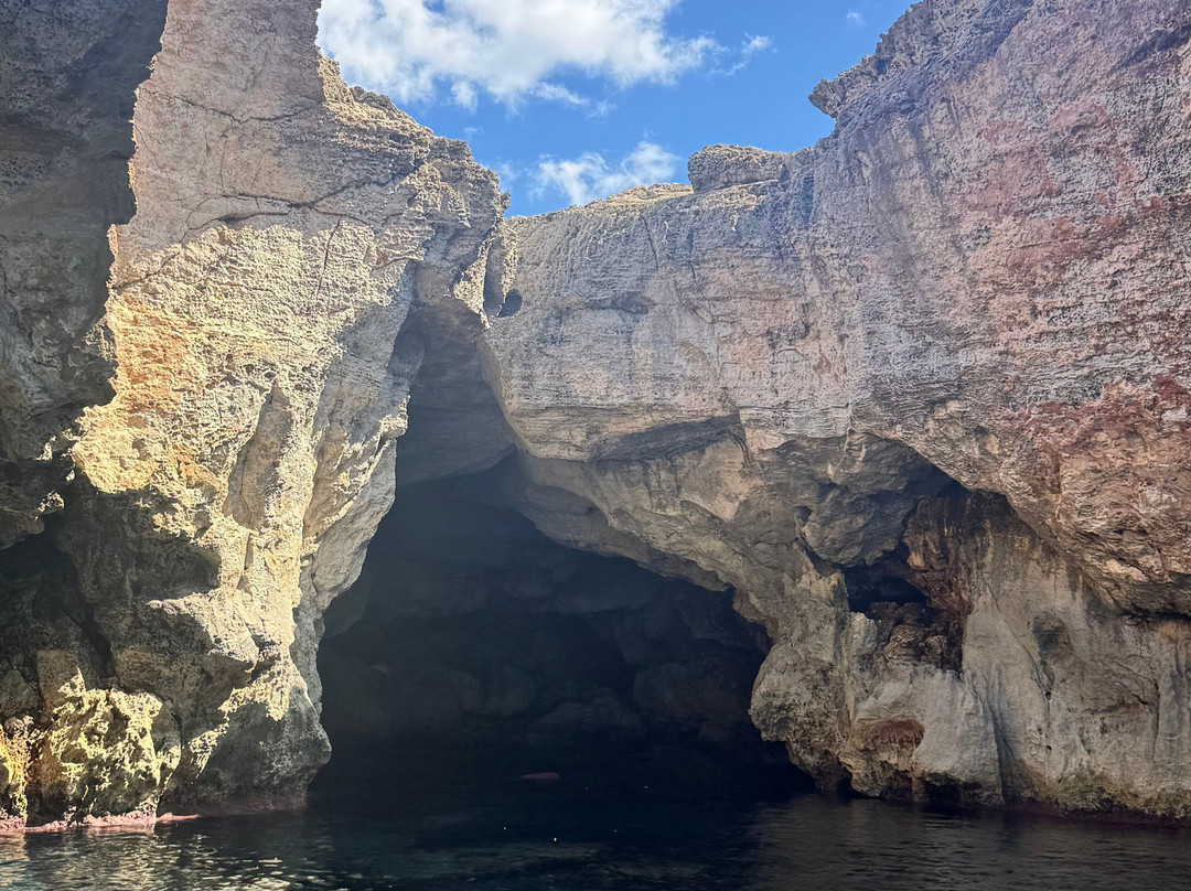 BlackLizard Boat Tours-Biniancolla必去景点