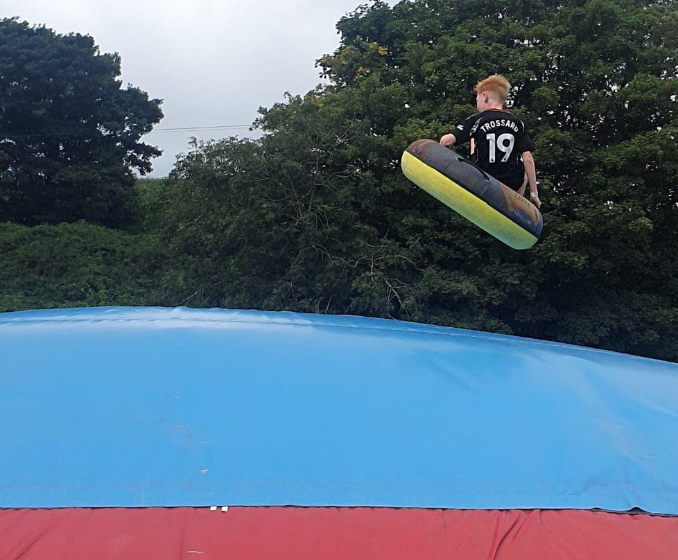 Smuggler’s Cove Adventure Centre-Rosscarbery必去景点