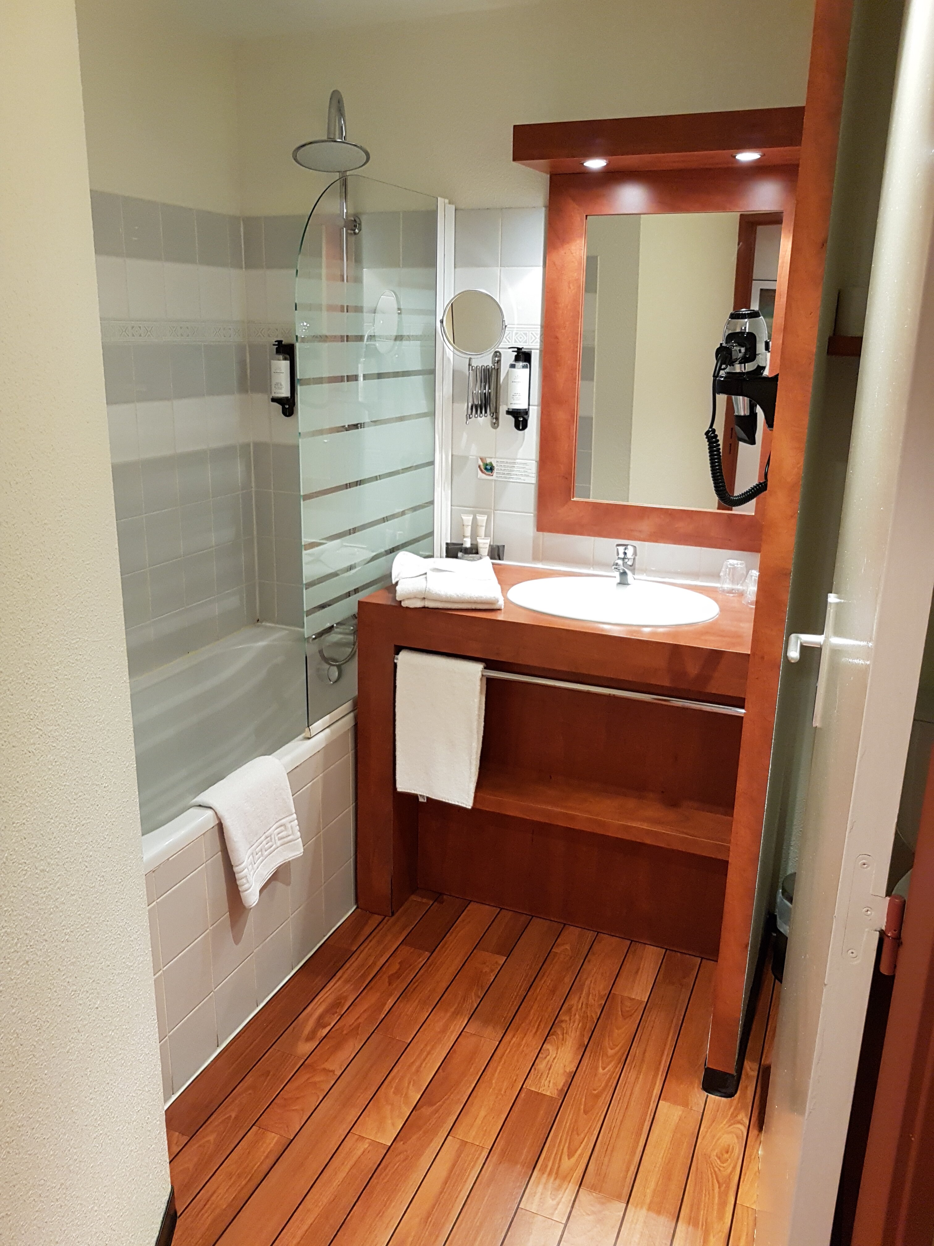 奥克太尔住所酒店-浴室