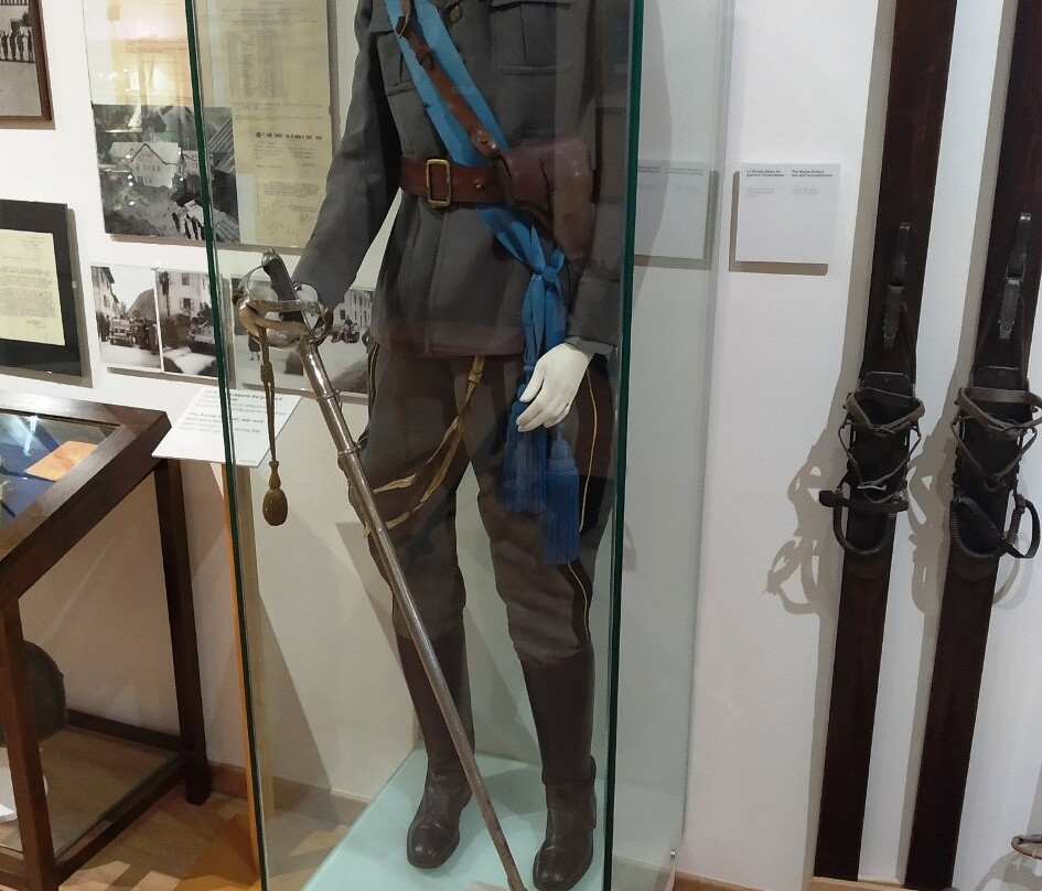 Museo della Scuola Alpina della Guardia di Finanza-普雷达佐必去景点