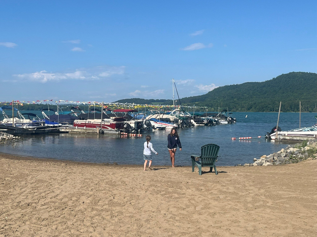 Bayside Inn & Marina主图