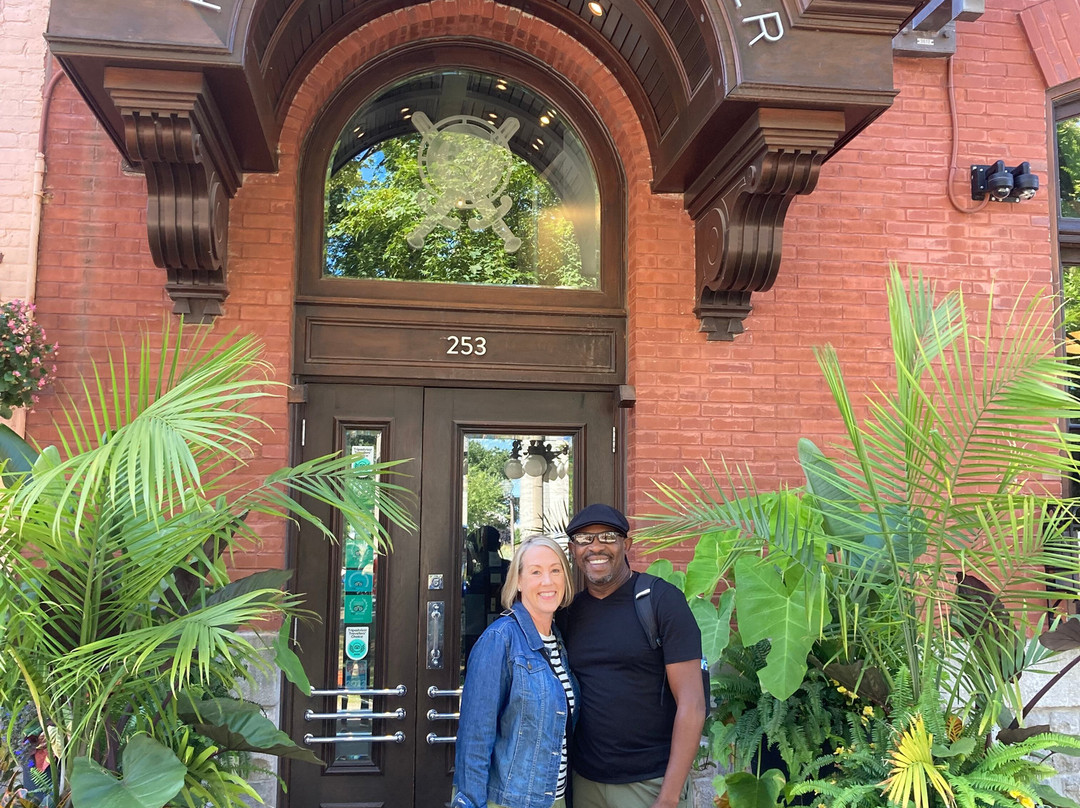 考特里尔酒店主图